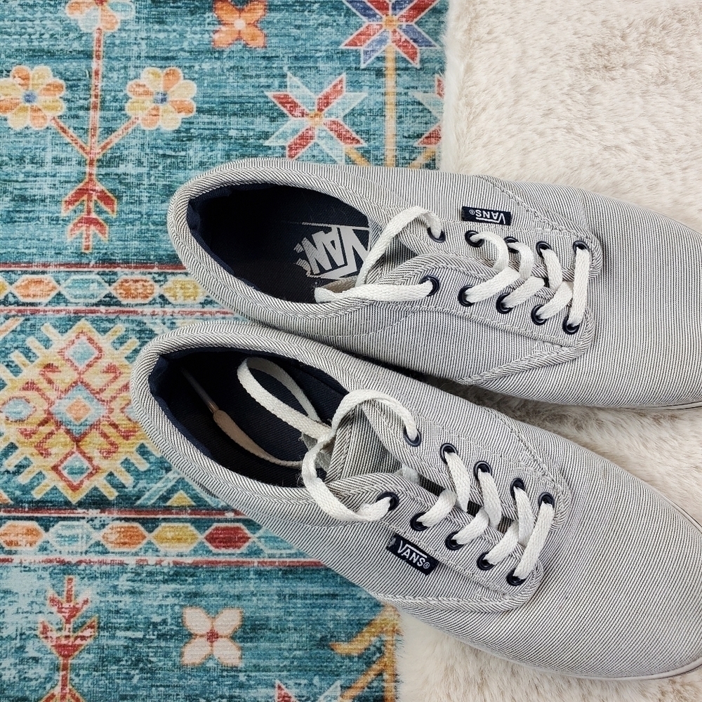 VANS Micro Stripe Canvas Sneakers WOMEN'S US 6.5 Navy blue White Lace up Skater - Picture 4 of 6